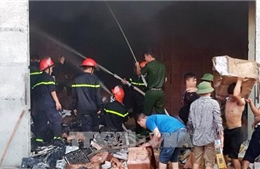 Cháy kho ngoại quan ở thành phố Móng Cái, Quảng Ninh